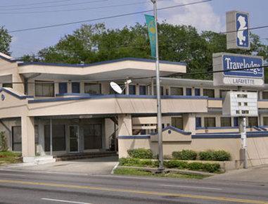 Travelodge By Wyndham Lafayette Exterior photo